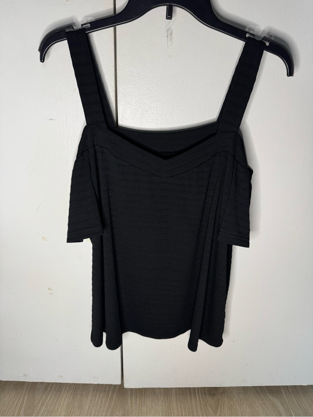 SHEIN Black Off-Shoulder Ribbed Tank Top